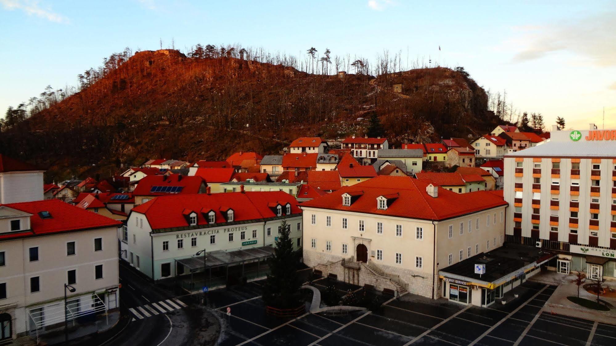 Hotel Kras Postojna Exterior photo