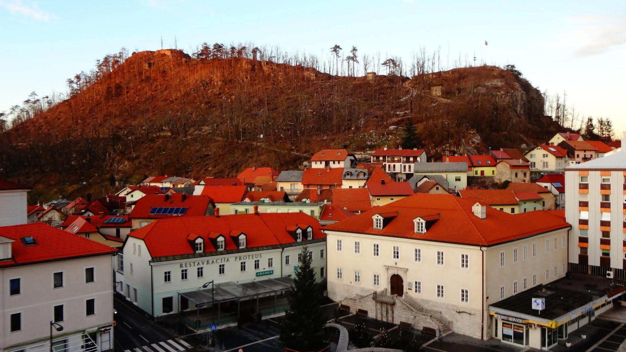 Hotel Kras Postojna Exterior photo